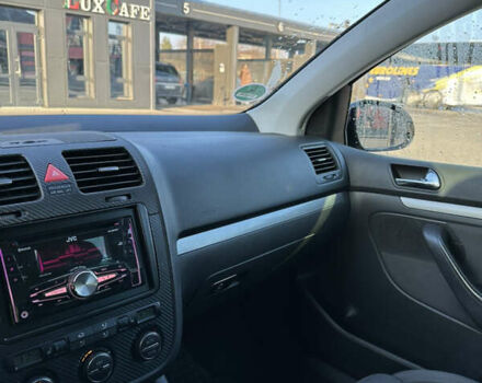 Черный Фольксваген Гольф, объемом двигателя 1.6 л и пробегом 192 тыс. км за 6000 $, фото 22 на Automoto.ua