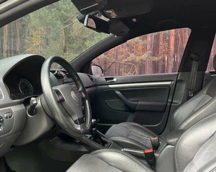 Черный Фольксваген Гольф, объемом двигателя 2 л и пробегом 330 тыс. км за 5700 $, фото 22 на Automoto.ua