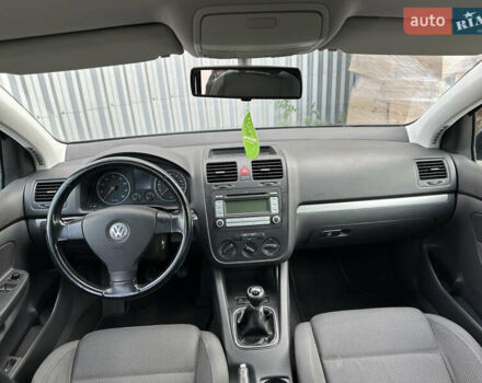 Чорний Фольксваген Гольф, об'ємом двигуна 1.6 л та пробігом 236 тис. км за 6000 $, фото 6 на Automoto.ua