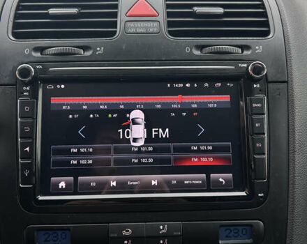 Черный Фольксваген Гольф, объемом двигателя 1.6 л и пробегом 252 тыс. км за 6500 $, фото 5 на Automoto.ua