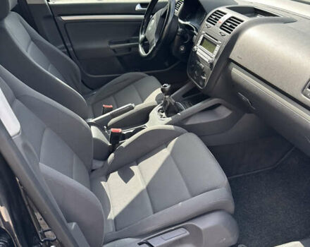 Чорний Фольксваген Гольф, об'ємом двигуна 1.6 л та пробігом 236 тис. км за 6000 $, фото 15 на Automoto.ua