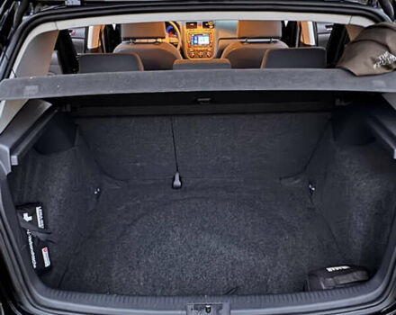 Чорний Фольксваген Гольф, об'ємом двигуна 1.6 л та пробігом 217 тис. км за 6000 $, фото 18 на Automoto.ua