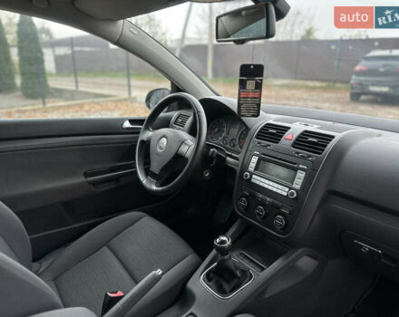 Чорний Фольксваген Гольф, об'ємом двигуна 1.4 л та пробігом 237 тис. км за 5100 $, фото 39 на Automoto.ua