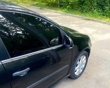 Черный Фольксваген Гольф, объемом двигателя 1.6 л и пробегом 340 тыс. км за 3750 $, фото 7 на Automoto.ua