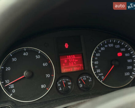 Черный Фольксваген Гольф, объемом двигателя 1.4 л и пробегом 197 тыс. км за 5500 $, фото 34 на Automoto.ua