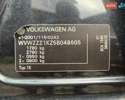 Черный Фольксваген Гольф, объемом двигателя 1.4 л и пробегом 270 тыс. км за 5049 $, фото 20 на Automoto.ua