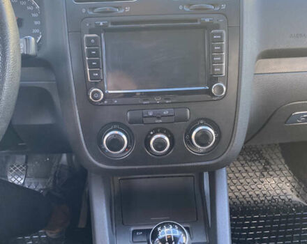 Черный Фольксваген Гольф, объемом двигателя 1.39 л и пробегом 245 тыс. км за 4700 $, фото 4 на Automoto.ua