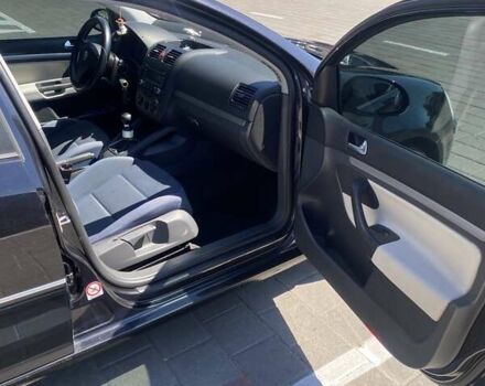 Чорний Фольксваген Гольф, об'ємом двигуна 1.6 л та пробігом 260 тис. км за 6000 $, фото 5 на Automoto.ua