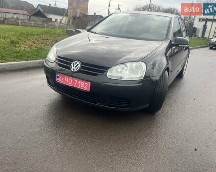 Черный Фольксваген Гольф, объемом двигателя 1.4 л и пробегом 225 тыс. км за 4500 $, фото 5 на Automoto.ua