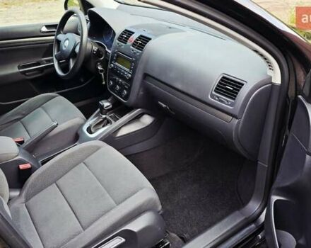 Чорний Фольксваген Гольф, об'ємом двигуна 1.6 л та пробігом 221 тис. км за 7399 $, фото 49 на Automoto.ua