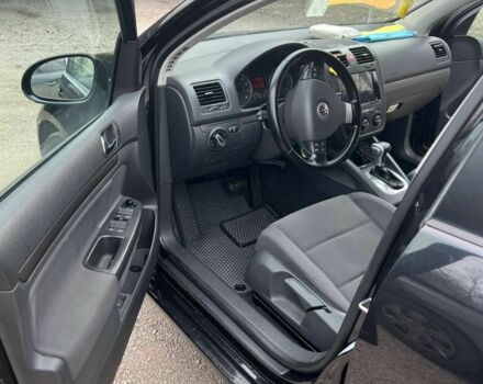 Фольксваген Гольф 2005 в Кропивницком (Кировограде) на Automoto.ua Черный Фольксваген Гольф, объемом двигателя 2 л и пробегом 190 тыс. км за 6500 $, фото 4 на Automoto.ua