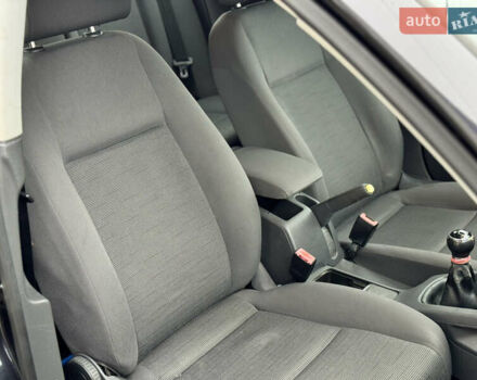 Черный Фольксваген Гольф, объемом двигателя 1.4 л и пробегом 197 тыс. км за 5500 $, фото 20 на Automoto.ua