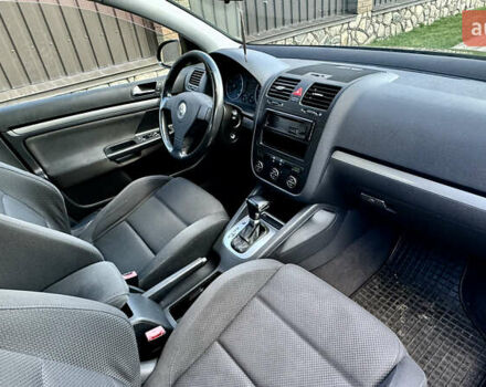 Черный Фольксваген Гольф, объемом двигателя 1.6 л и пробегом 215 тыс. км за 6500 $, фото 12 на Automoto.ua