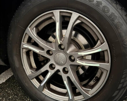 Чорний Фольксваген Гольф, об'ємом двигуна 1.39 л та пробігом 231 тис. км за 5500 $, фото 17 на Automoto.ua