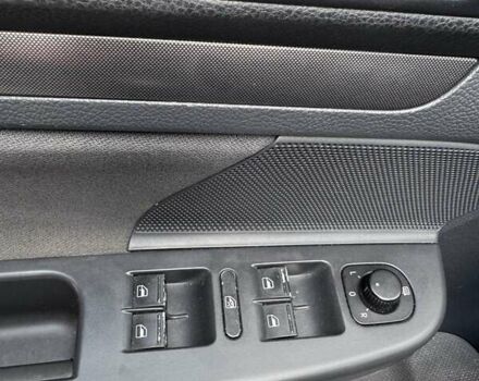 Черный Фольксваген Гольф, объемом двигателя 1.4 л и пробегом 298 тыс. км за 4900 $, фото 6 на Automoto.ua