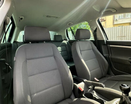 Чорний Фольксваген Гольф, об'ємом двигуна 1.6 л та пробігом 236 тис. км за 6000 $, фото 16 на Automoto.ua