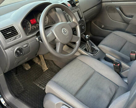 Черный Фольксваген Гольф, объемом двигателя 1.6 л и пробегом 216 тыс. км за 6100 $, фото 25 на Automoto.ua