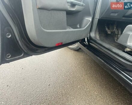 Черный Фольксваген Гольф, объемом двигателя 1.4 л и пробегом 225 тыс. км за 4500 $, фото 10 на Automoto.ua