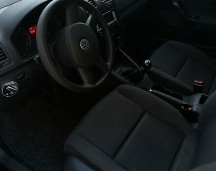 Черный Фольксваген Гольф, объемом двигателя 1.4 л и пробегом 266 тыс. км за 4800 $, фото 20 на Automoto.ua