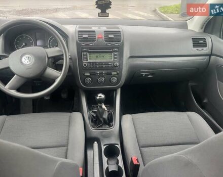 Черный Фольксваген Гольф, объемом двигателя 1.4 л и пробегом 225 тыс. км за 4500 $, фото 8 на Automoto.ua