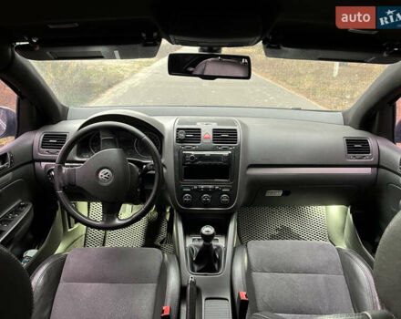 Черный Фольксваген Гольф, объемом двигателя 2 л и пробегом 330 тыс. км за 5700 $, фото 27 на Automoto.ua