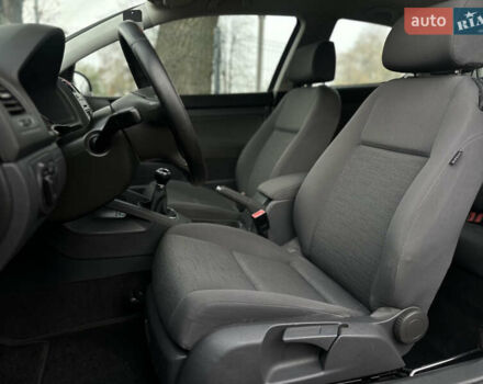 Чорний Фольксваген Гольф, об'ємом двигуна 1.4 л та пробігом 237 тис. км за 5100 $, фото 25 на Automoto.ua