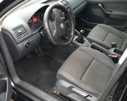 Черный Фольксваген Гольф, объемом двигателя 1.6 л и пробегом 260 тыс. км за 4900 $, фото 14 на Automoto.ua