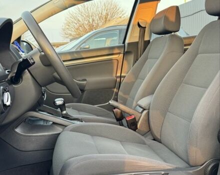 Чорний Фольксваген Гольф, об'ємом двигуна 1.6 л та пробігом 137 тис. км за 7000 $, фото 11 на Automoto.ua