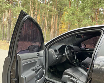 Черный Фольксваген Гольф, объемом двигателя 2 л и пробегом 330 тыс. км за 5700 $, фото 30 на Automoto.ua