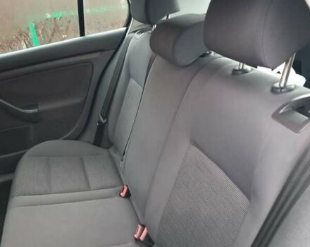 Черный Фольксваген Гольф, объемом двигателя 1.6 л и пробегом 260 тыс. км за 4900 $, фото 17 на Automoto.ua