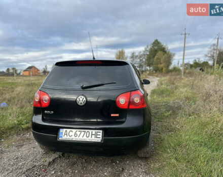 Черный Фольксваген Гольф, объемом двигателя 1.39 л и пробегом 121 тыс. км за 5150 $, фото 15 на Automoto.ua