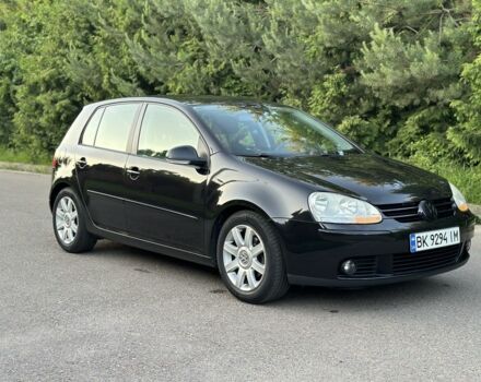 Черный Фольксваген Гольф, объемом двигателя 1.4 л и пробегом 205 тыс. км за 5300 $, фото 4 на Automoto.ua