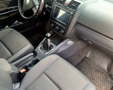 Чорний Фольксваген Гольф, об'ємом двигуна 1.4 л та пробігом 270 тис. км за 4200 $, фото 4 на Automoto.ua