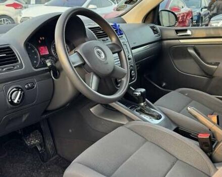 Черный Фольксваген Гольф, объемом двигателя 1.6 л и пробегом 137 тыс. км за 7000 $, фото 9 на Automoto.ua