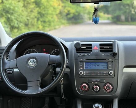 Черный Фольксваген Гольф, объемом двигателя 1.4 л и пробегом 205 тыс. км за 5300 $, фото 15 на Automoto.ua