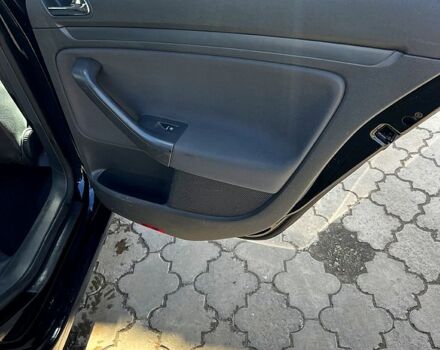 Черный Фольксваген Гольф, объемом двигателя 1.4 л и пробегом 197 тыс. км за 5400 $, фото 7 на Automoto.ua