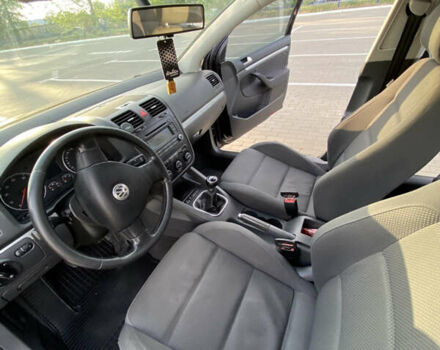 Черный Фольксваген Гольф, объемом двигателя 1.6 л и пробегом 300 тыс. км за 6200 $, фото 13 на Automoto.ua