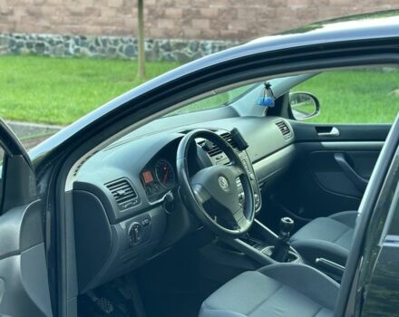 Черный Фольксваген Гольф, объемом двигателя 1.4 л и пробегом 205 тыс. км за 5300 $, фото 10 на Automoto.ua