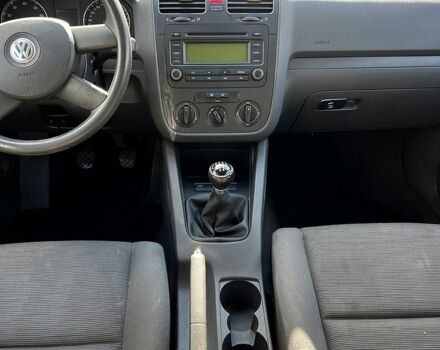 Черный Фольксваген Гольф, объемом двигателя 1.4 л и пробегом 197 тыс. км за 5400 $, фото 3 на Automoto.ua