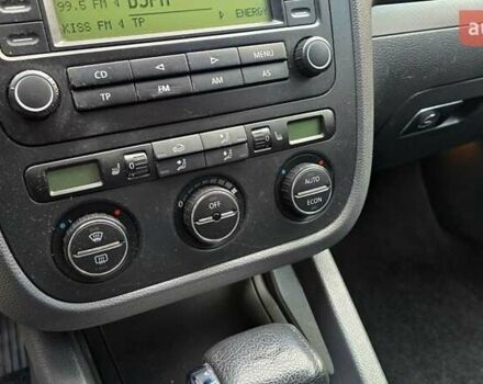 Чорний Фольксваген Гольф, об'ємом двигуна 1.6 л та пробігом 221 тис. км за 7399 $, фото 43 на Automoto.ua