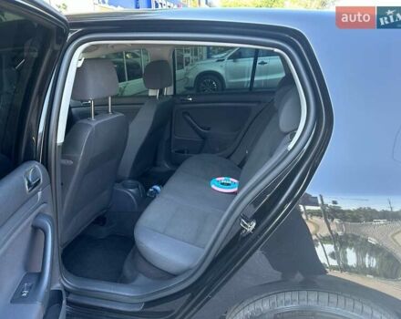 Фольксваген Гольф 2005 у Покров (Орджонікідзе) на Automoto.ua Чорний Фольксваген Гольф, об'ємом двигуна 1.6 л та пробігом 290 тис. км за 6000 $, фото 10 на Automoto.ua