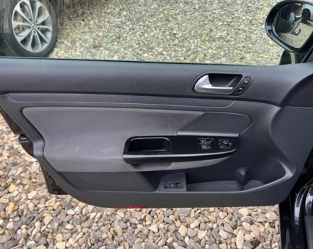 Черный Фольксваген Гольф, объемом двигателя 1.6 л и пробегом 191 тыс. км за 5499 $, фото 6 на Automoto.ua