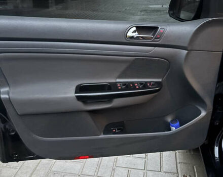 Чорний Фольксваген Гольф, об'ємом двигуна 1.6 л та пробігом 217 тис. км за 6000 $, фото 12 на Automoto.ua