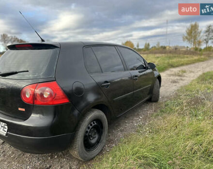 Черный Фольксваген Гольф, объемом двигателя 1.39 л и пробегом 121 тыс. км за 5150 $, фото 16 на Automoto.ua