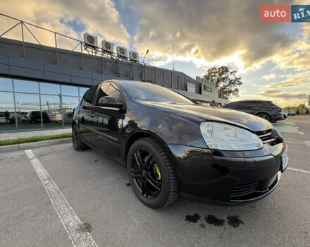 Черный Фольксваген Гольф, объемом двигателя 1.6 л и пробегом 216 тыс. км за 6100 $, фото 2 на Automoto.ua