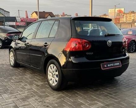 Черный Фольксваген Гольф, объемом двигателя 1.6 л и пробегом 137 тыс. км за 7000 $, фото 3 на Automoto.ua