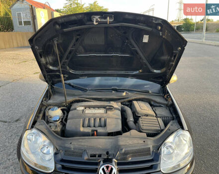 Черный Фольксваген Гольф, объемом двигателя 1.6 л и пробегом 138 тыс. км за 6500 $, фото 19 на Automoto.ua