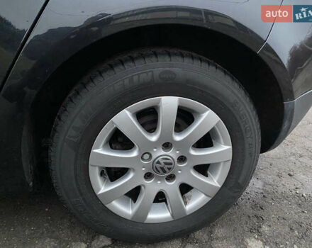 Чорний Фольксваген Гольф, об'ємом двигуна 1.6 л та пробігом 233 тис. км за 6800 $, фото 52 на Automoto.ua