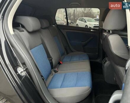 Черный Фольксваген Гольф, объемом двигателя 1.39 л и пробегом 268 тыс. км за 6490 $, фото 10 на Automoto.ua