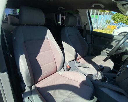 Чорний Фольксваген Гольф, об'ємом двигуна 1.39 л та пробігом 280 тис. км за 5999 $, фото 6 на Automoto.ua